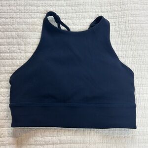 lululemon Energy Longline Bra
Medium Support True Navy Size 8 EUC pads included